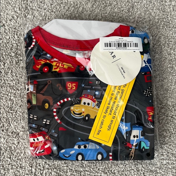 Little sleepies Piston Cup Two-Piece Pajama Set size 4t - Picture 2 of 6
